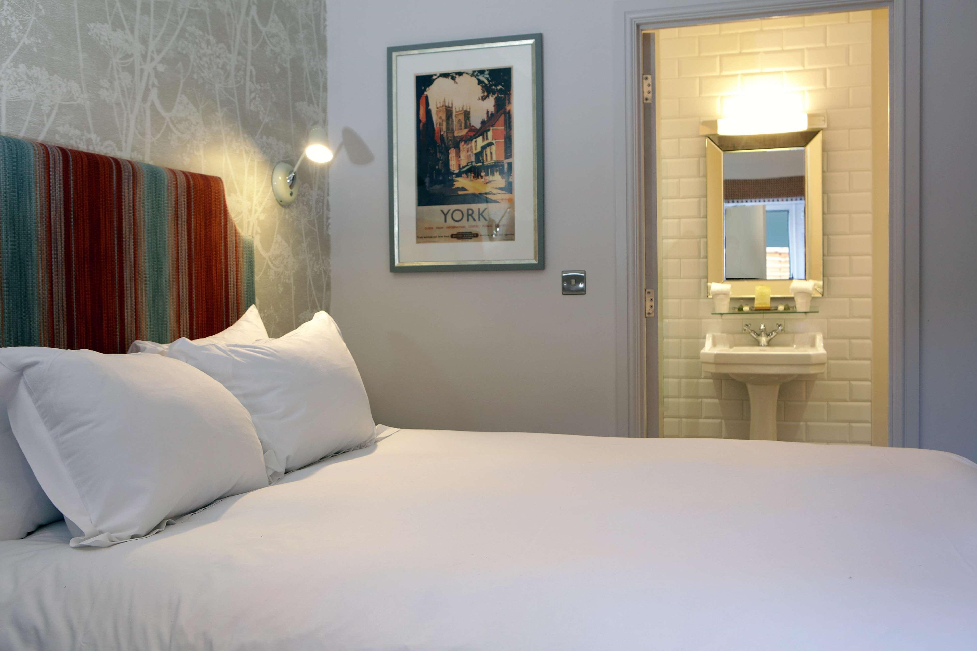 Doubletree By Hilton York Hotel Екстериор снимка