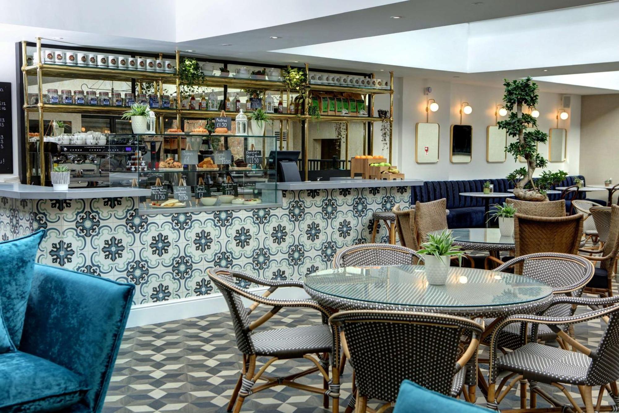 Doubletree By Hilton York Hotel Екстериор снимка